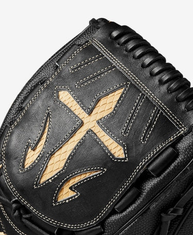 WILSON 2024 A2000 B23SS 12” PITCHER’S BASEBALL GLOVE