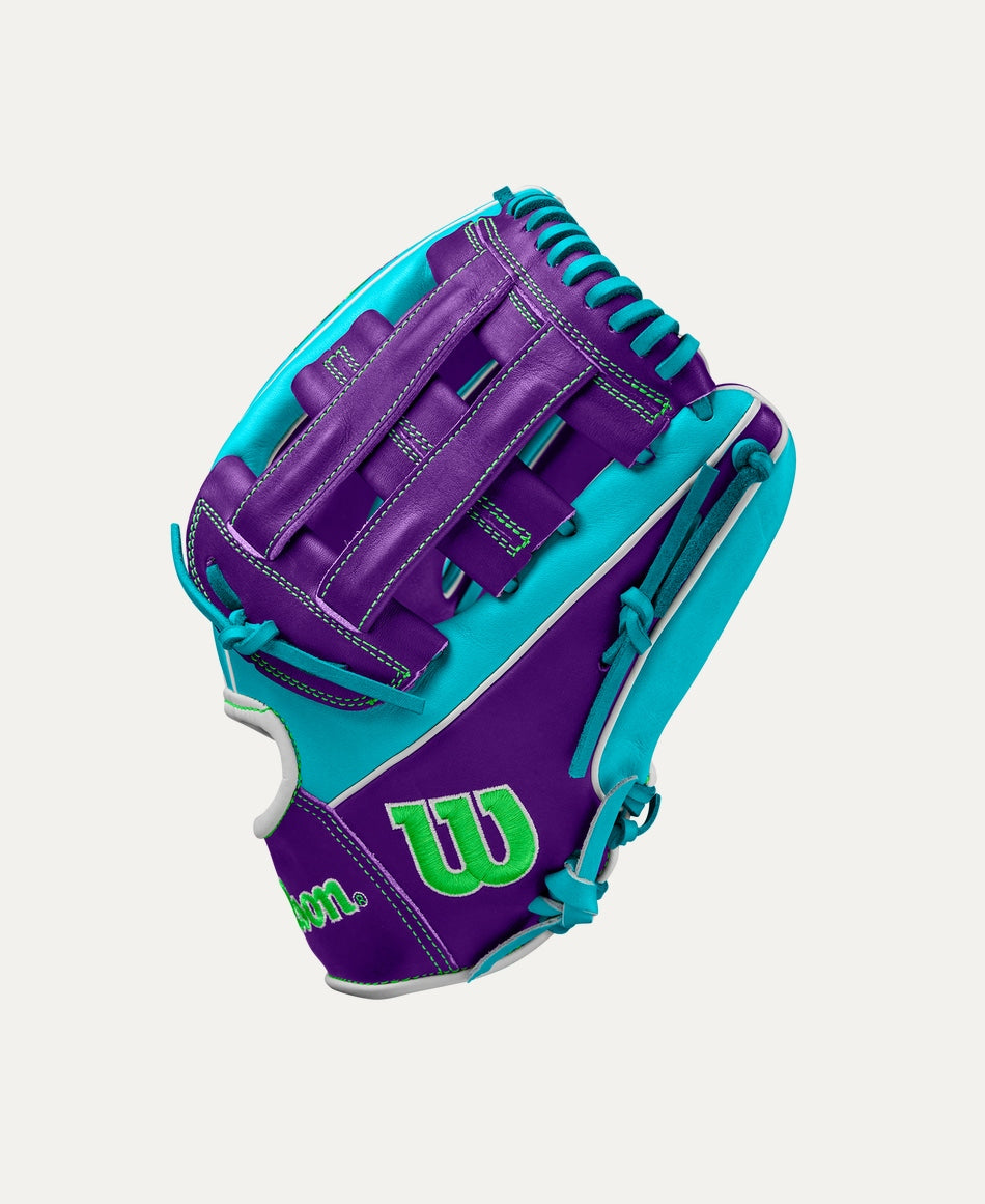 WILSON WINTER 2024 A2000® DW5 12” INFIELD BASEBALL GLOVE