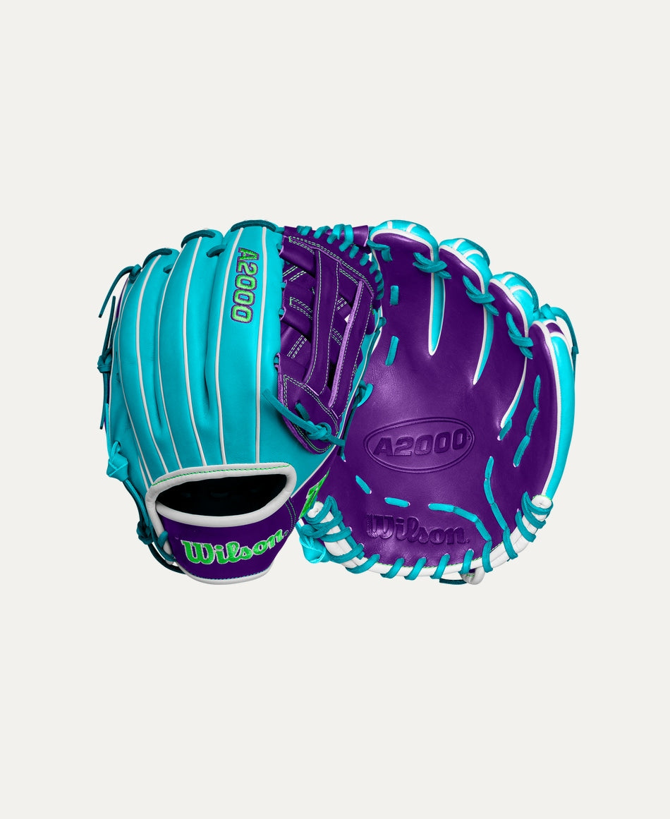 WILSON WINTER 2024 A2000® DW5 12” INFIELD BASEBALL GLOVE