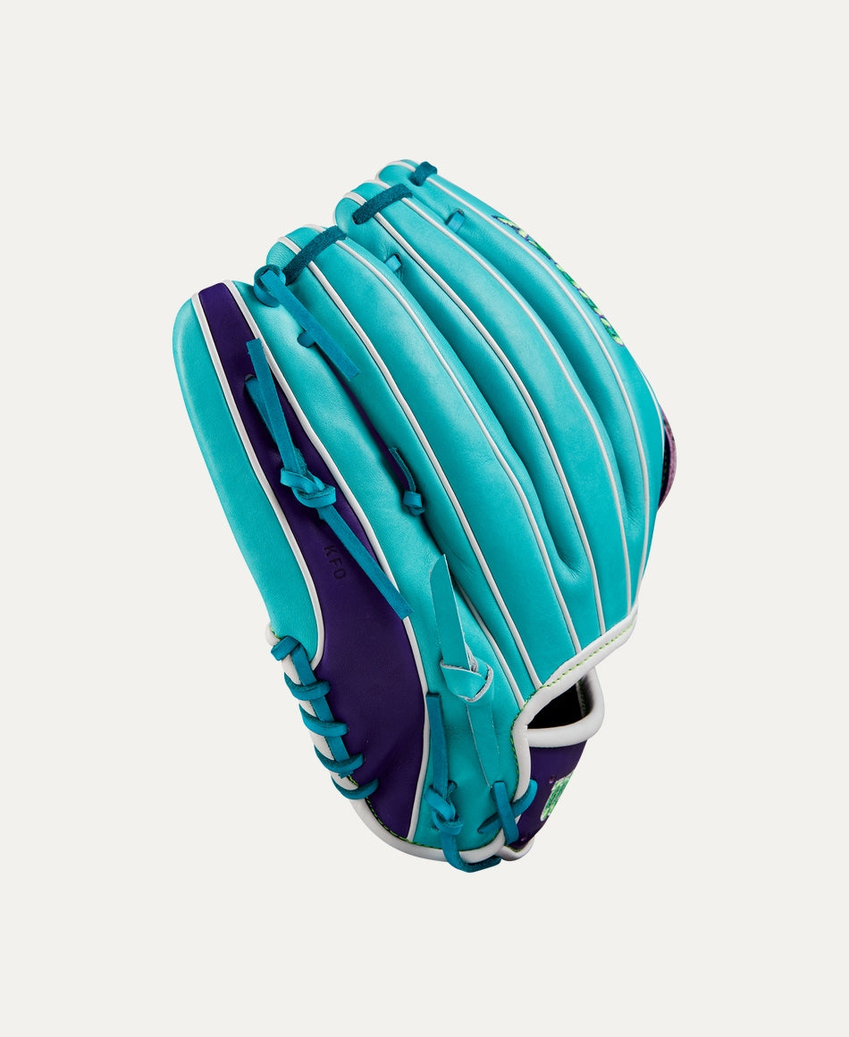 WILSON WINTER 2024 A2000® DW5 12” INFIELD BASEBALL GLOVE