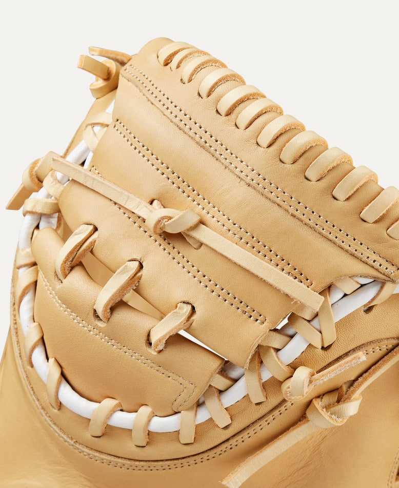 WILSON® A1000® CM33 33” BASEBALL CATCHER'S MITT