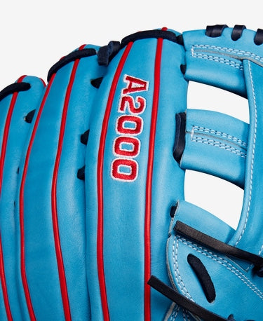 WILSON FALL 2024 A2000® 1750 12.5” OUTFIELD BASEBALL GLOVE