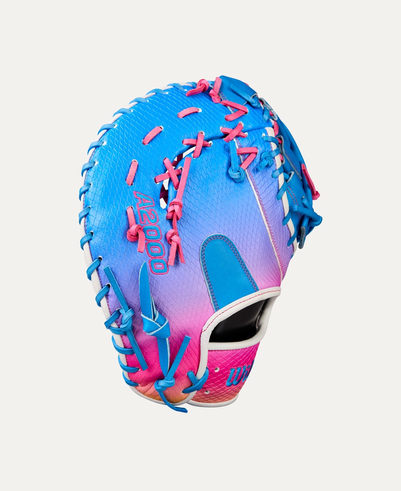 WILSON 2025 LOVE THE MOMENT™ A2000 1612SS 12” BASEBALL FIRST BASE MITT