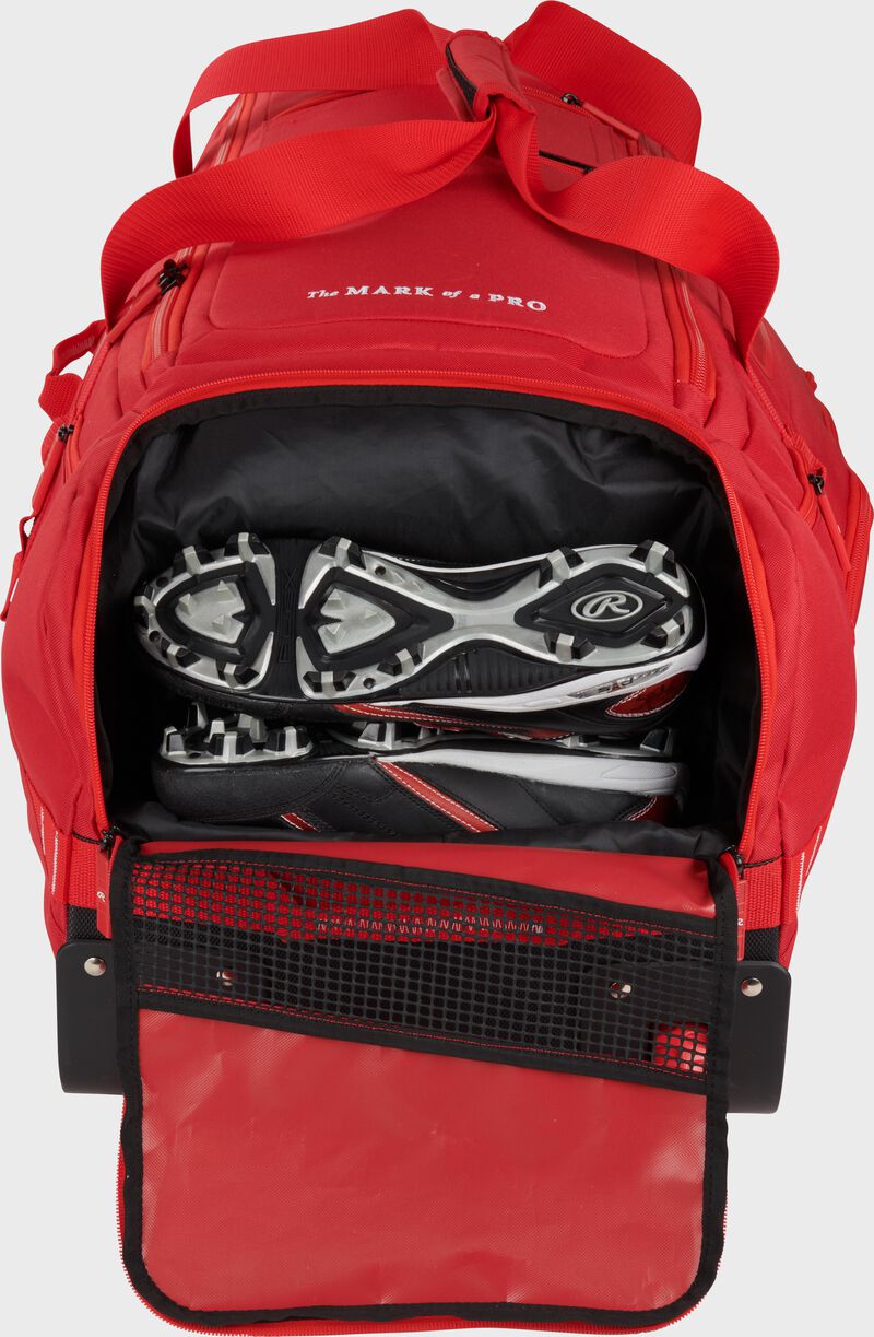 RAWLINGS YADI 2 WHEELED EQUIPMENT BAG