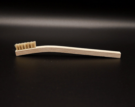 BALL PLAYER'S BALM BUFFING BRUSH; HORSE HAIR