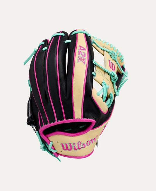 WILSON 2027 A2K 1724® 11.75” INFIELD BASEBALL GLOVE