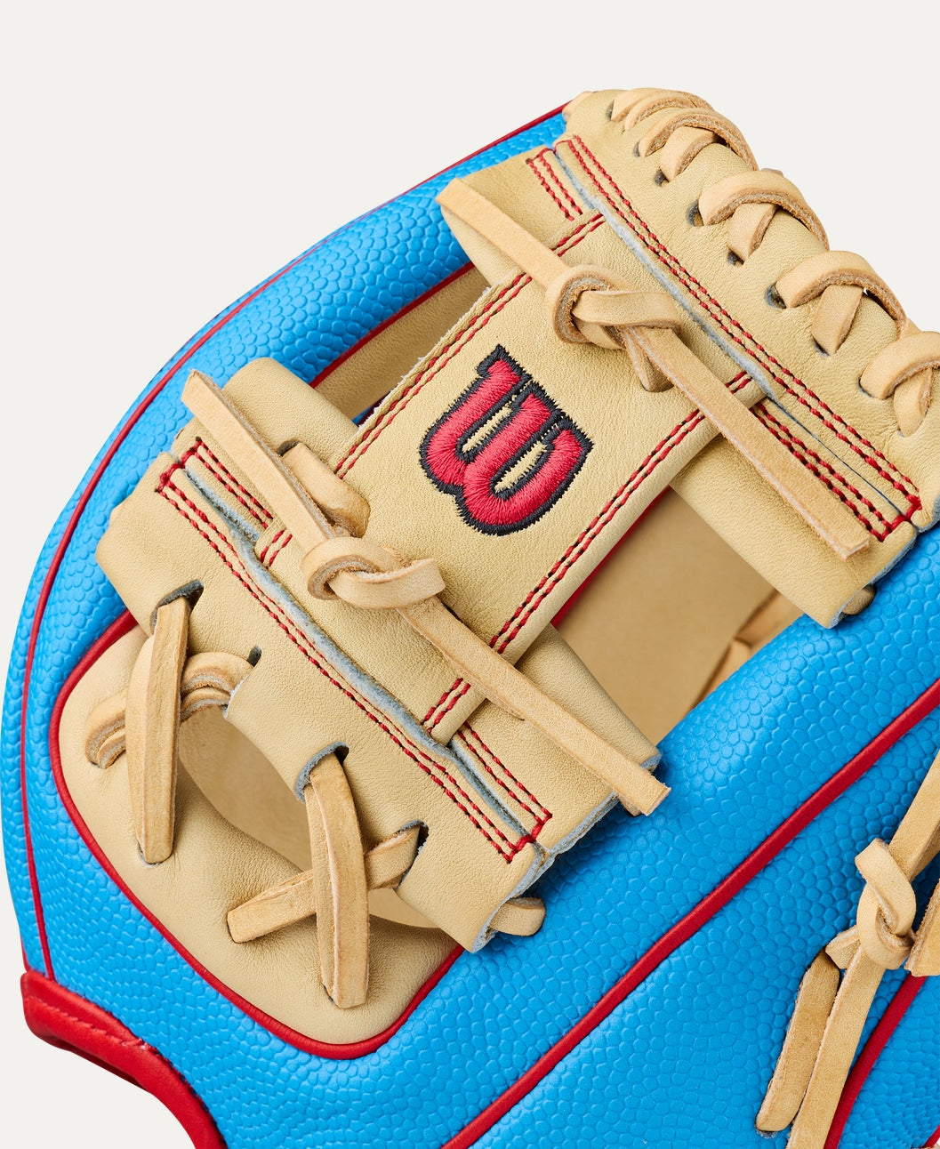 WILSON 2027 A2000® PF88SS 11.25” INFIELD BASEBALL GLOVE