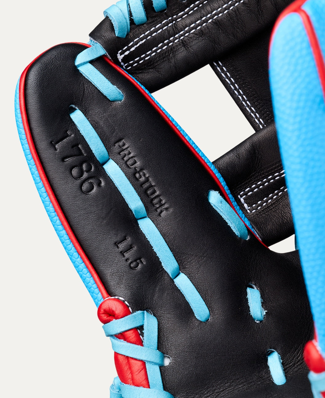 WILSON 2027 A2000® 1786SS 11.5” INFIELD BASEBALL GLOVE