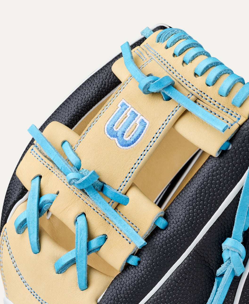 2027 A2000® FP1175SS 11.75” INFIELD FASTPITCH GLOVE