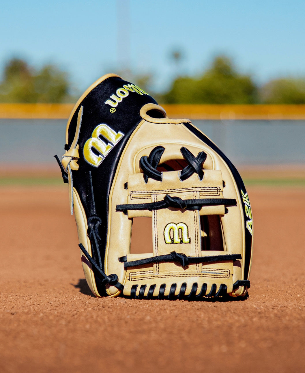 2027 A2K® 1786 11.5” INFIELD BASEBALL GLOVE