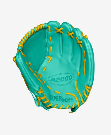 WILSON FALL 2024 A2000® B23 12” PITCHER'S BASEBALL GLOVE