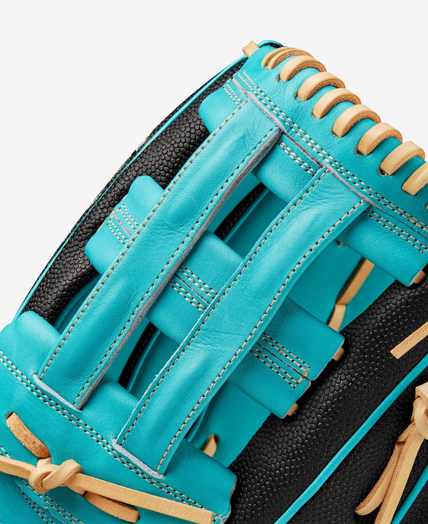FALL 2024 A2000 PF50SS 12.25” OUTFIELD BASEBALL GLOVE