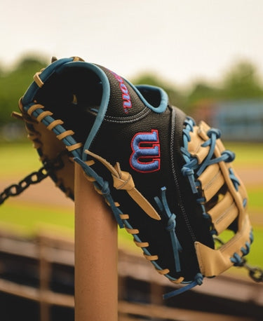 WILSON FALL 2024 A2000® 1679SS 12.5” BASEBALL FIRST BASE MITT