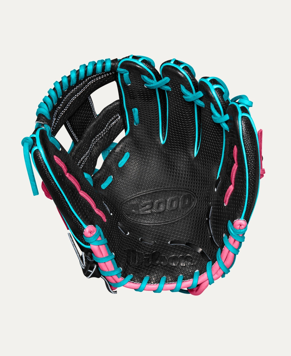 WILSON WINTER 2024 A2000® SC1786SS 11.5” INFIELD BASEBALL GLOVE