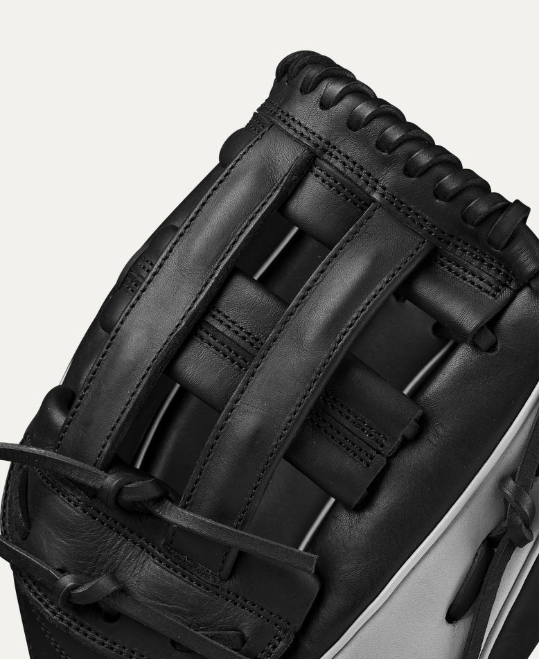 WILSON® A1000® 1750 12.5” OUTFIELD BASEBALL GLOVE
