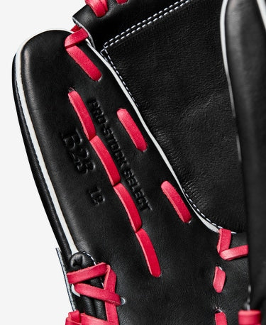 WILSON FALL 2024 A2K® B23 12” PITCHER'S BASEBALL GLOVE