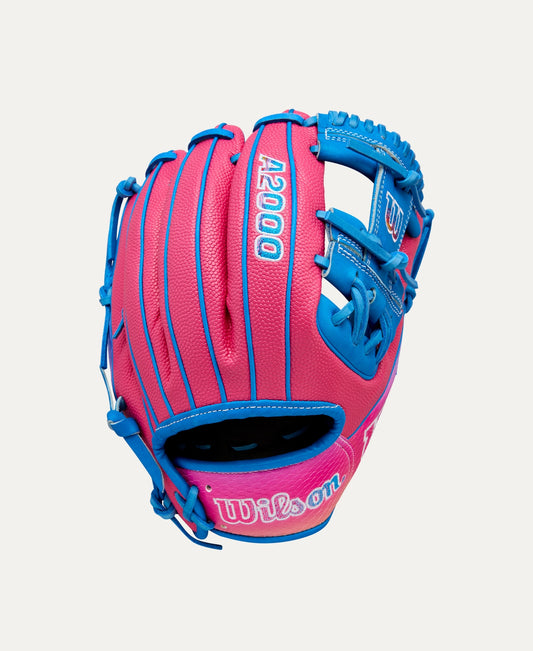 WILSON 2025 LOVE THE MOMENT™ A2000® 1786SS 11.5” INFIELD BASEBALL GLOVE