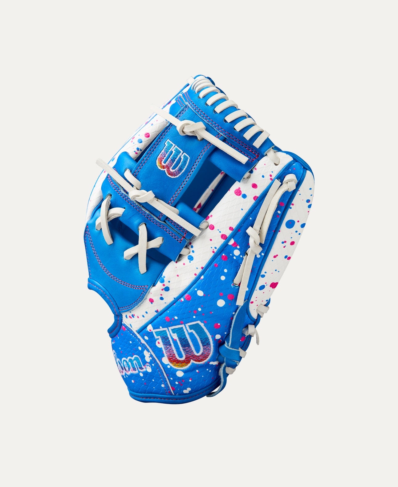 WILSON 2025 LOVE THE MOMENT™ A2000® H12SS 12” INFIELD FASTPITCH SOFTBALL GLOVE