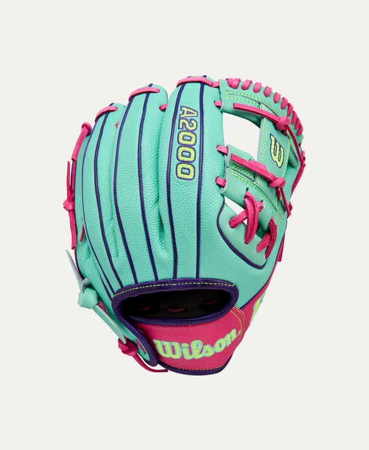 WILSON FALL 2025 A2000® DP15SS 11.5” INFIELD BASEBALL GLOVE