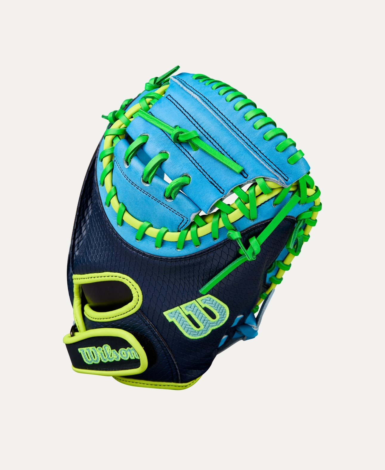 WILSON FALL 2025 A2000® PF33SS 33” BASEBALL CATCHER'S MITT