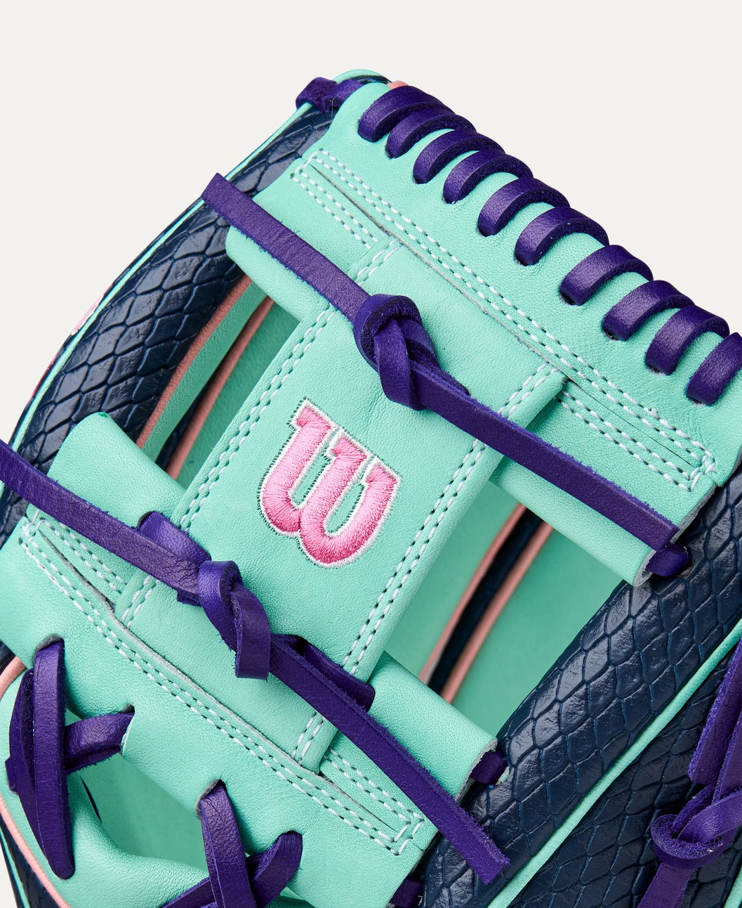 WILSON FALL 2025 A2K® 1786SS 11.5” INFIELD BASEBALL GLOVE