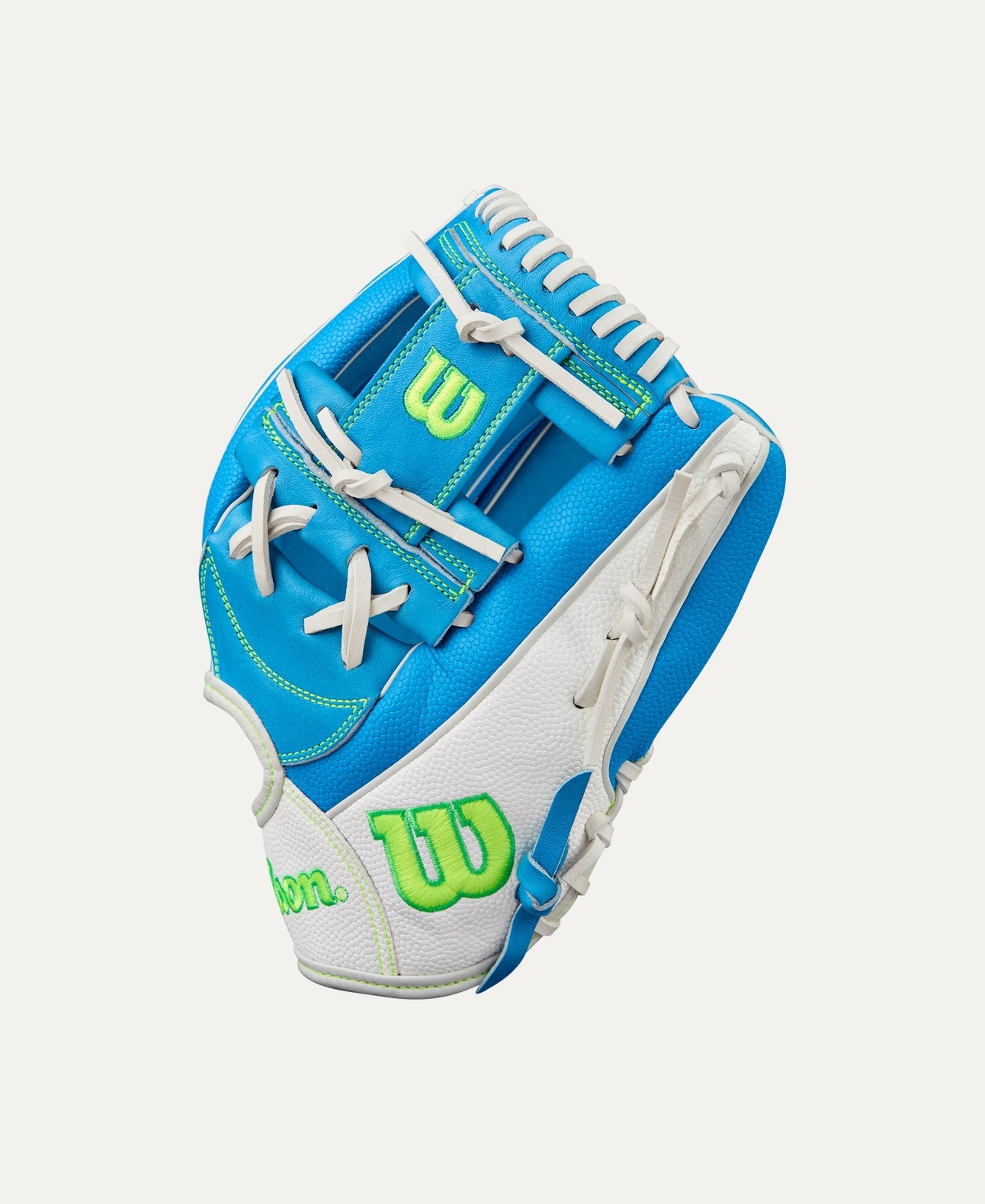 WILSON FALL 2025 A2000® H12SS 12” INFIELD FASTPITCH SOFTBALL GLOVE