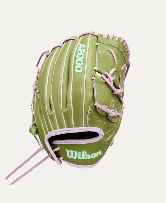 WILSON FALL 2025 A2000® MA14 12.25” PITCHER'S FASTPITCH SOFTBALL GLOVE