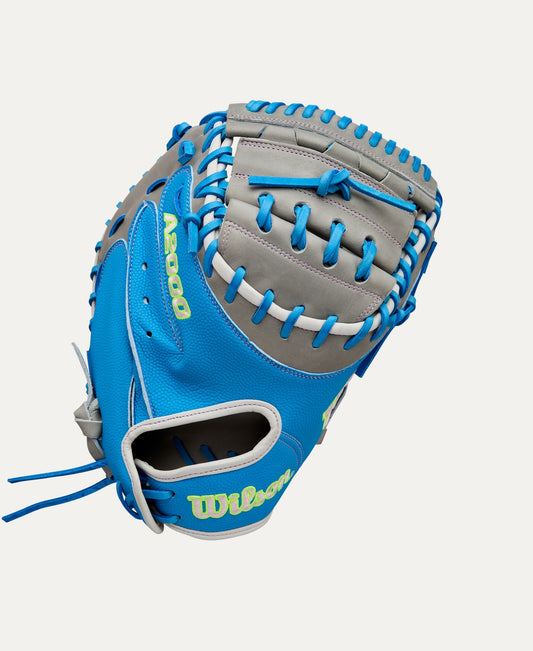 WILSON FALL 2025 A2000® FPCM23SS 34” FASTPITCH SOFTBALL CATCHER'S MITT