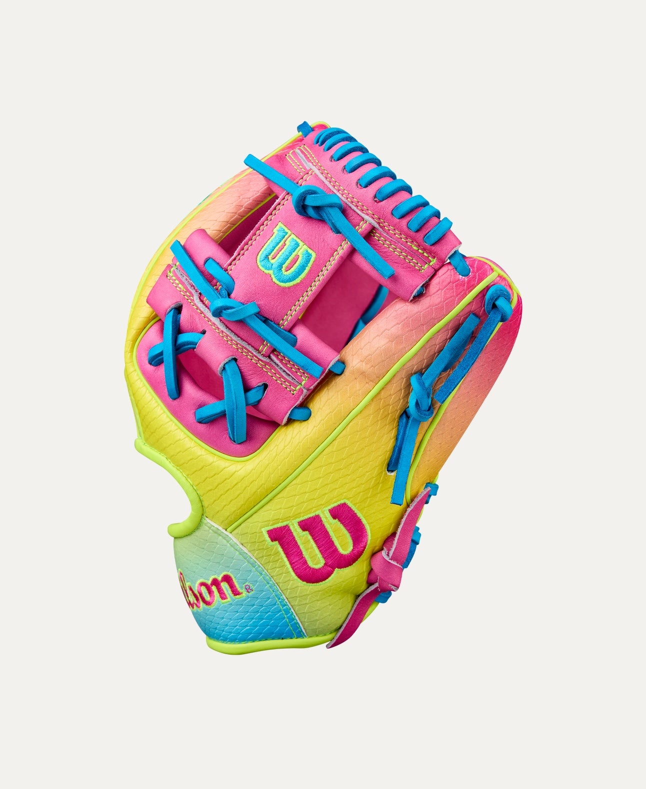 WILSON FALL 2025 A2000® 1786SS 11.5” INFIELD BASEBALL GLOVE