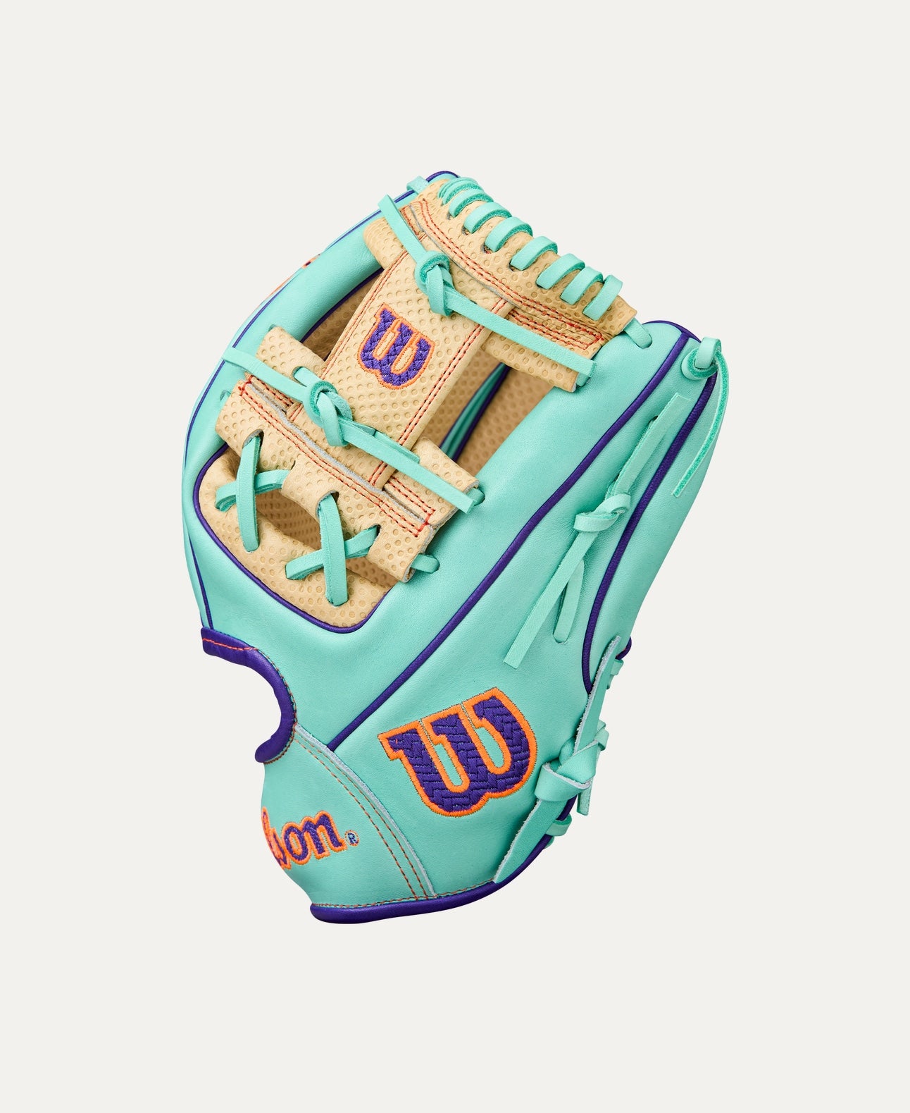 WILSON WINTER 2025 A2000® SC1786 11.5” INFIELD BASEBALL GLOVE