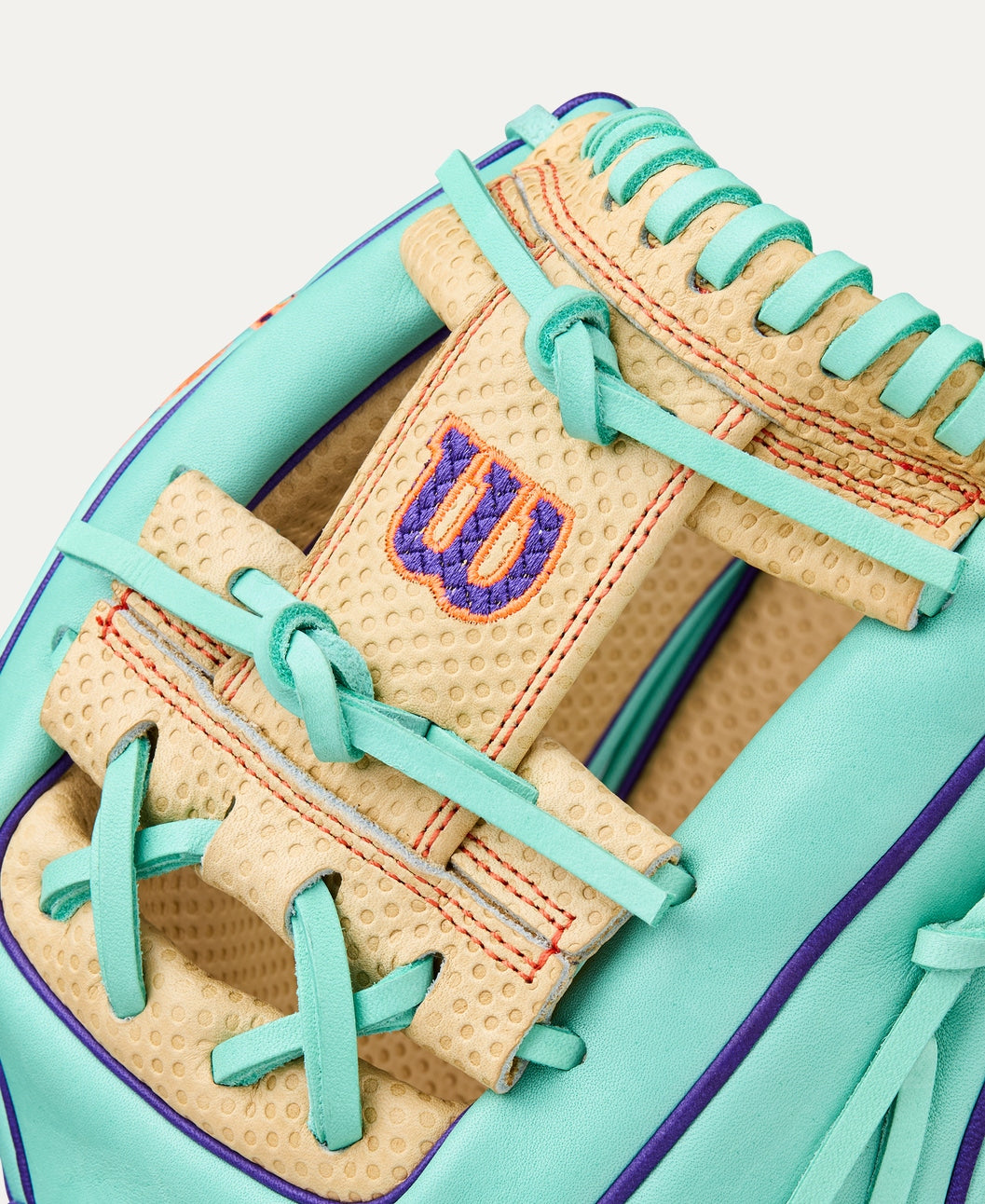 WILSON WINTER 2025 A2000® SC1786 11.5” INFIELD BASEBALL GLOVE