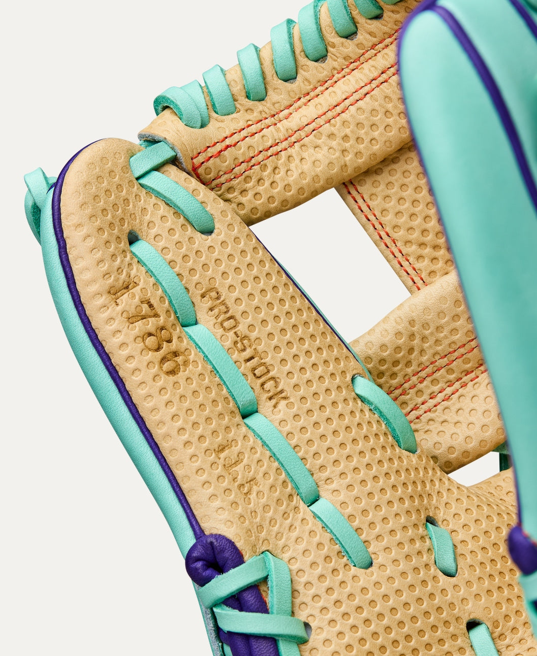 WILSON WINTER 2025 A2000® SC1786 11.5” INFIELD BASEBALL GLOVE