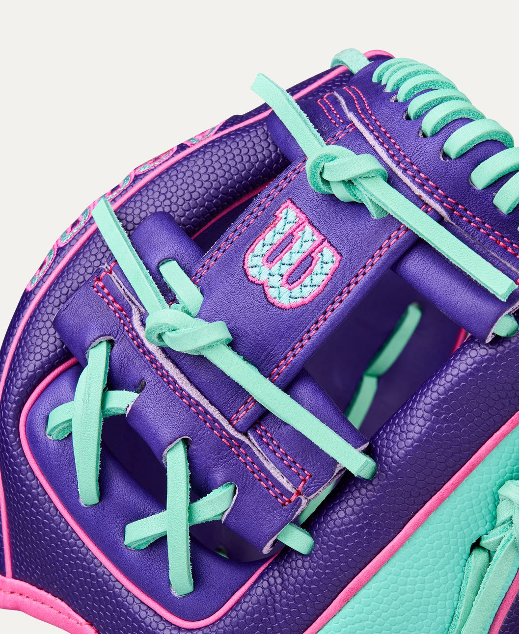 WILSON WINTER 2025 A2000® DP15SS 11.5” INFIELD BASEBALL GLOVE