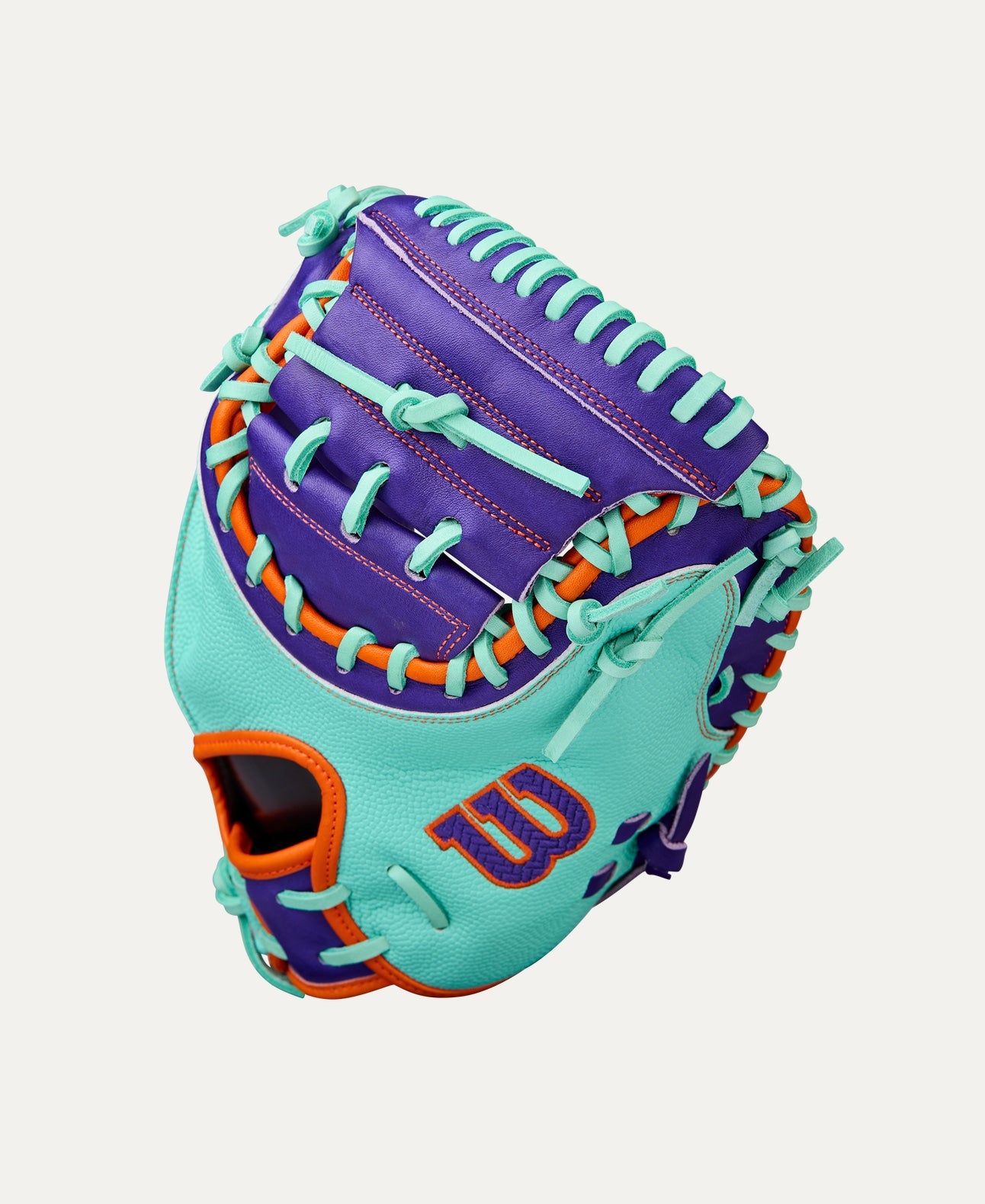 WILSON WINTER 2025 A2000® CM33SS 33” BASEBALL CATCHER'S MITT