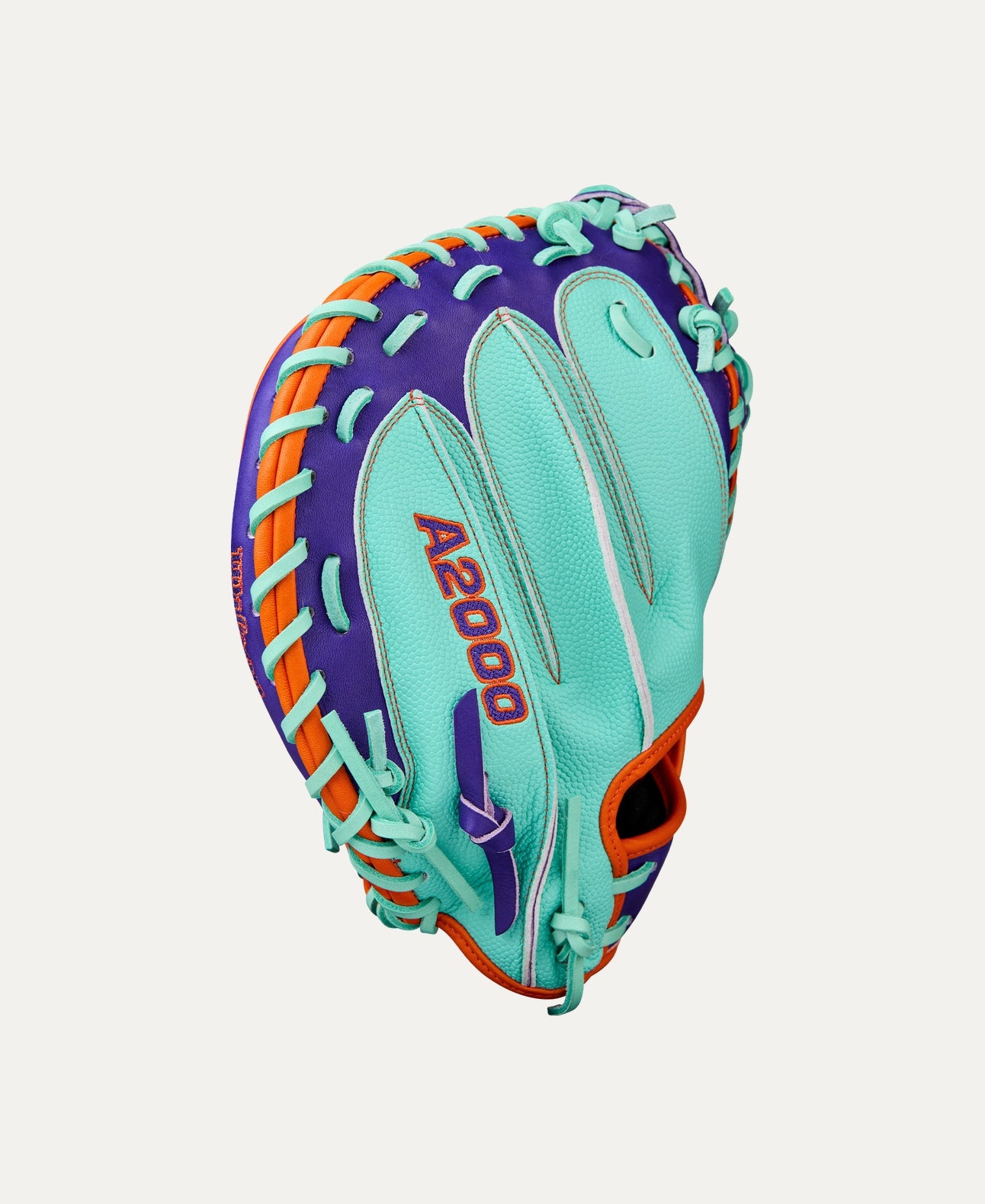 WILSON WINTER 2025 A2000® CM33SS 33” BASEBALL CATCHER'S MITT