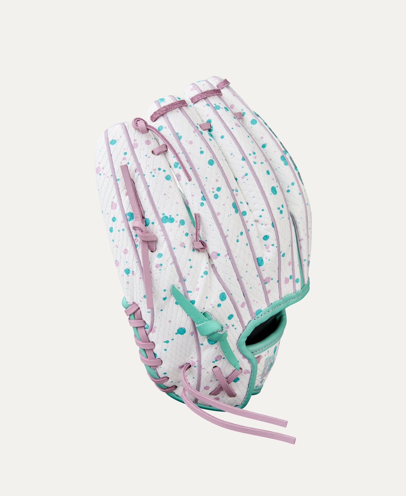 WILSON WINTER 2025 A2000® FP75SS 11.75” INFIELD FASTPITCH SOFTABLL GLOVE