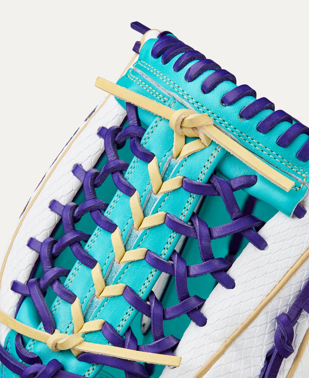 WILSON WINTER 2025 A2000® T125SS 12.5” OUTFIELD FASTPITCH SOFTBALL GLOVE