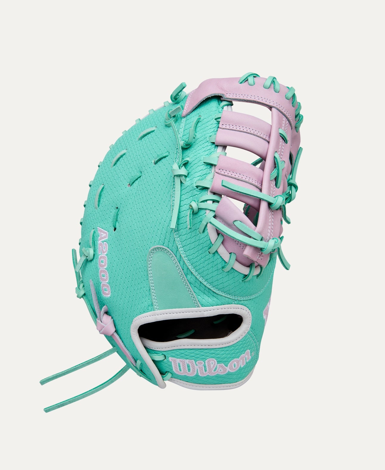 WILSON WINTER 2025 A2000® 1620FPSS 12.5” FASTPITCH SOFTBALL FIRST BASE MITT