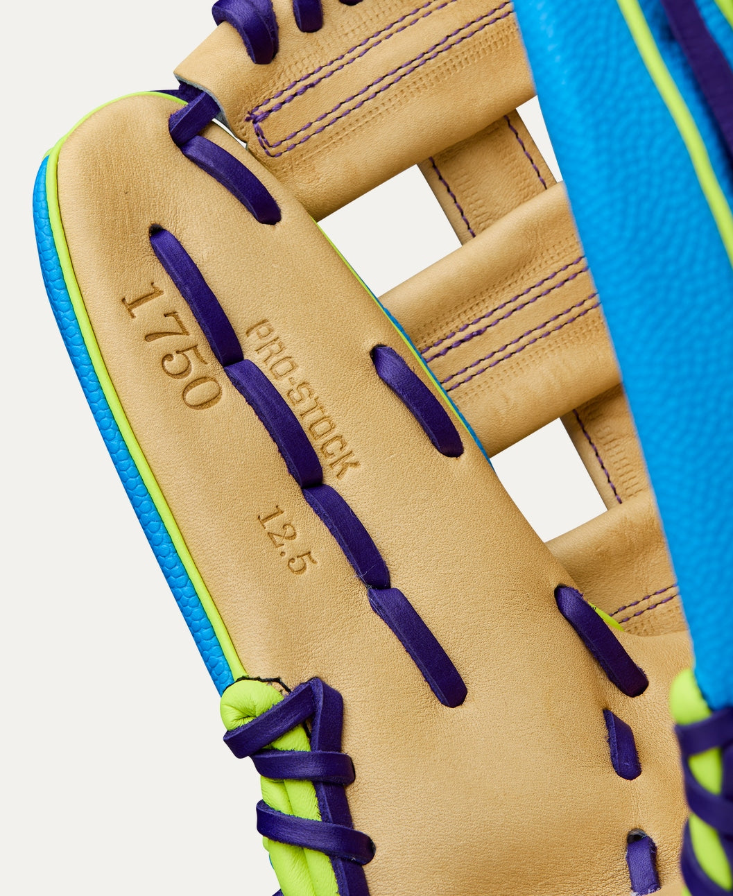 WILSON WINTER 2025 A2000 1750SS 12.5” OUTFIELD BASEBALL GLOVE