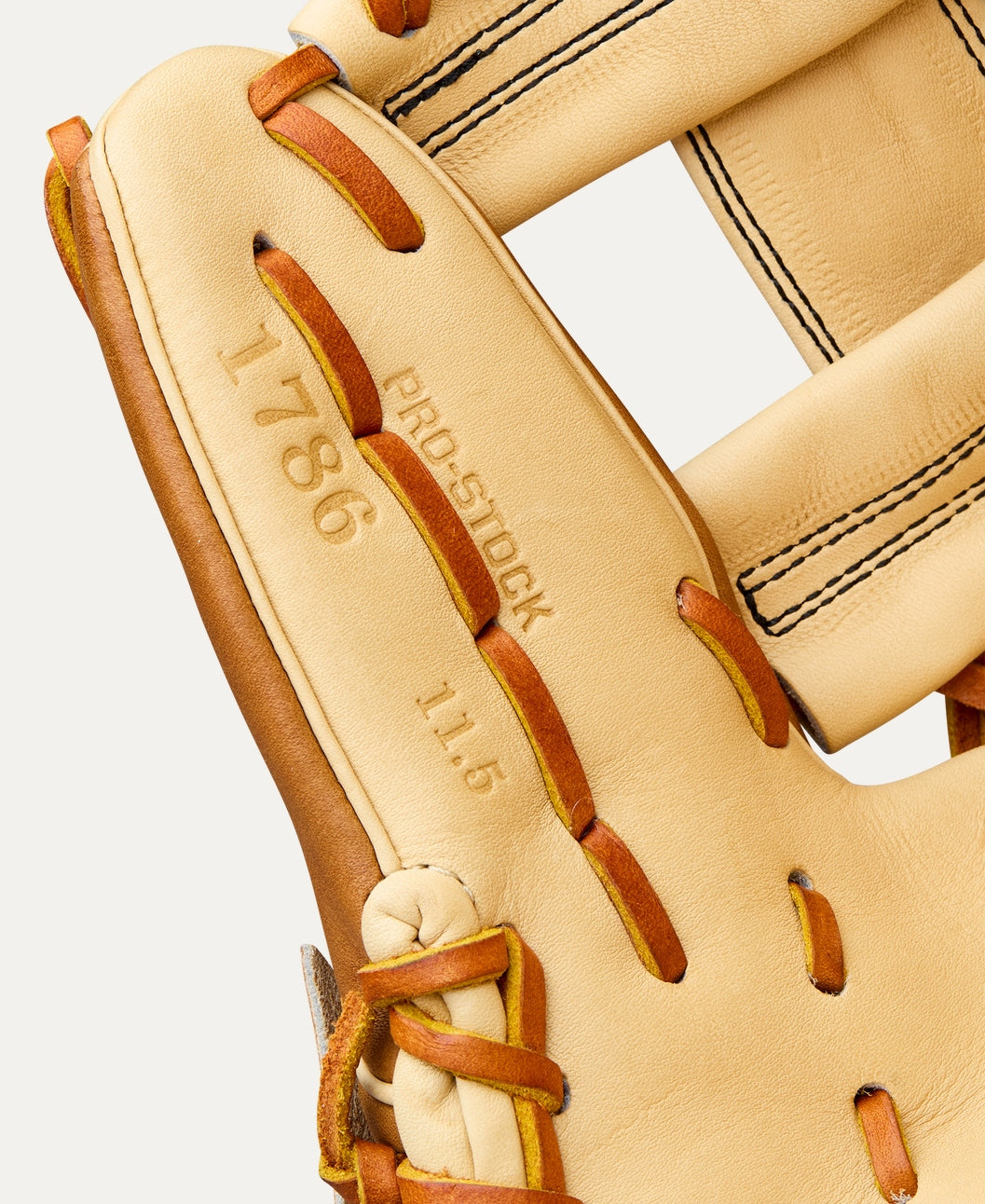 WILSON 2026 A2000® CLASSICS SERIES 1786 11.5” INFIELD BASEBALL GLOVE