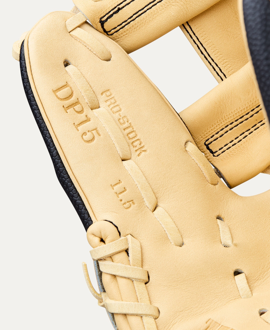 2026 A2000® CLASSICS SERIES 1786 11.5” INFIELD BASEBALL GLOVE