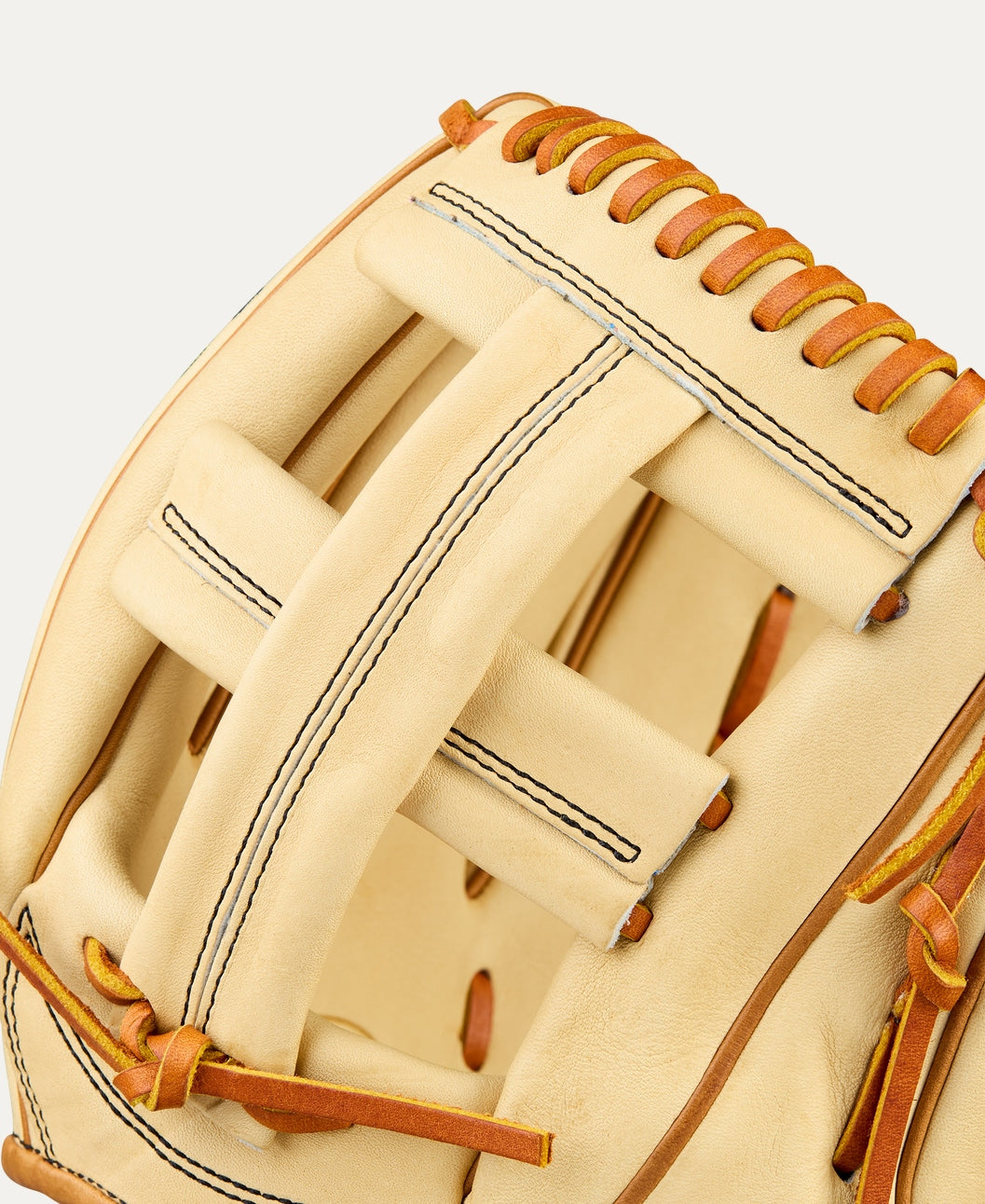 WILSON 2026 A2000® CLASSICS SERIES EL3 11.75” INFIELD GLOVE
