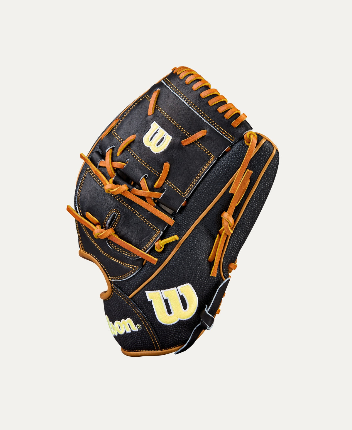 WILSON 2026 A2000® CLASSICS SERIES B125SS 12.5” PITCHER BASEBALL GLOVE