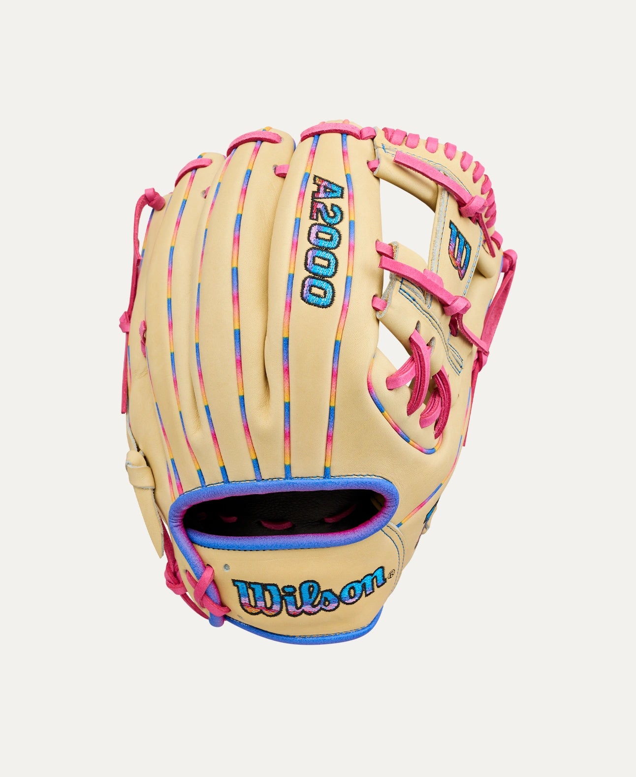 WILSON 2026 LOVE THE MOMENT™ A2000® 1786 11.5” INFIELD BASEBALL GLOVE