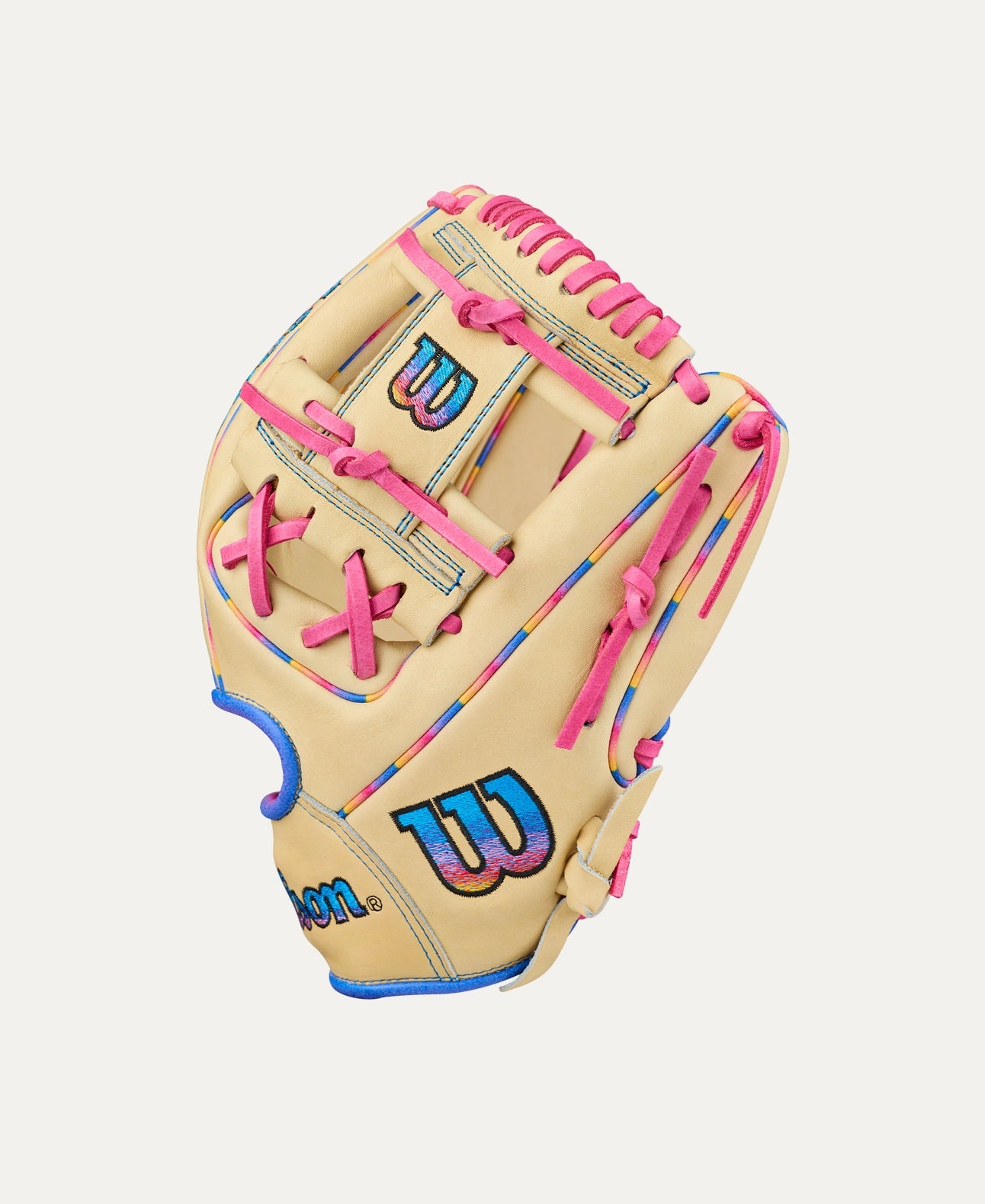 WILSON 2026 LOVE THE MOMENT™ A2000® 1786 11.5” INFIELD BASEBALL GLOVE