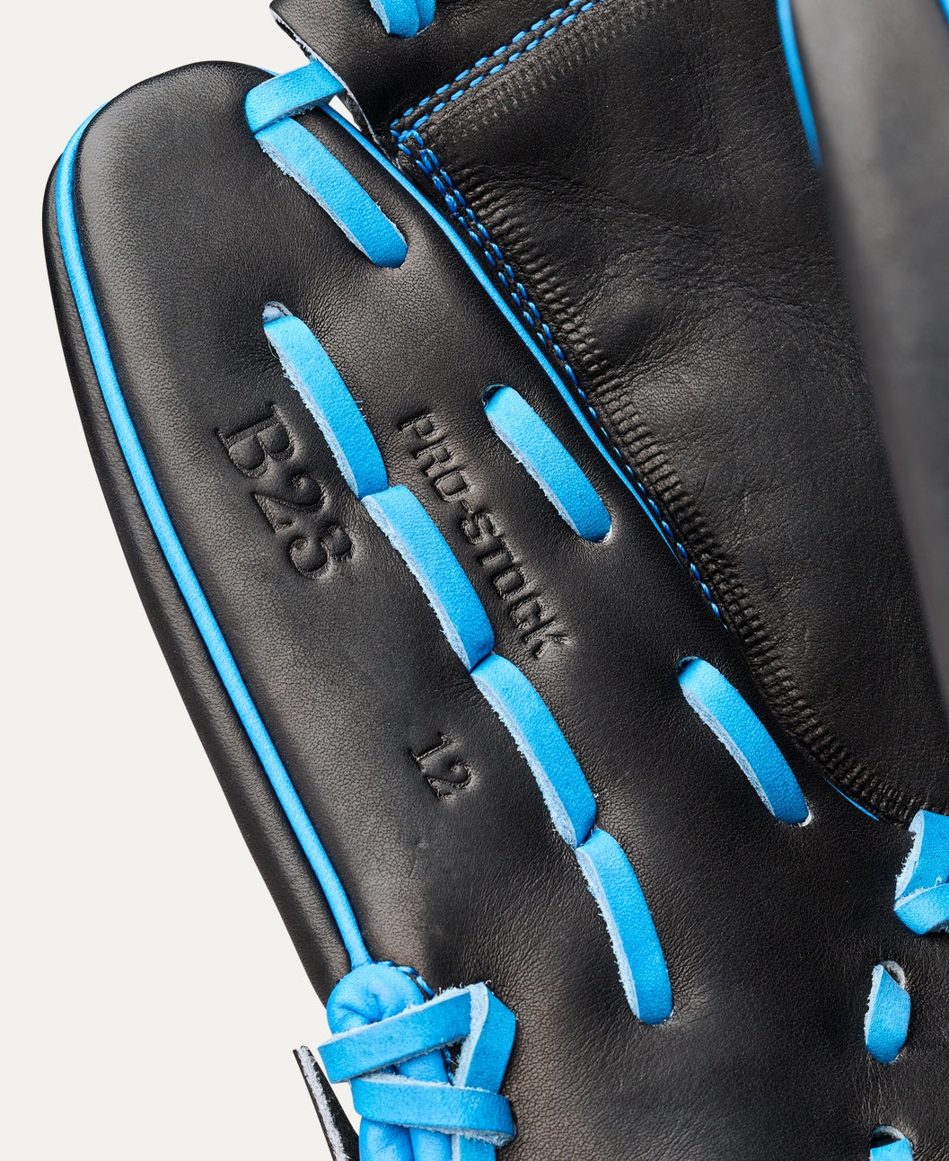 WILSON 2026 LOVE THE MOMENT™ A2000® B23 PUZZLE PIECE 12” PITCHER'S BASEBALL GLOVE