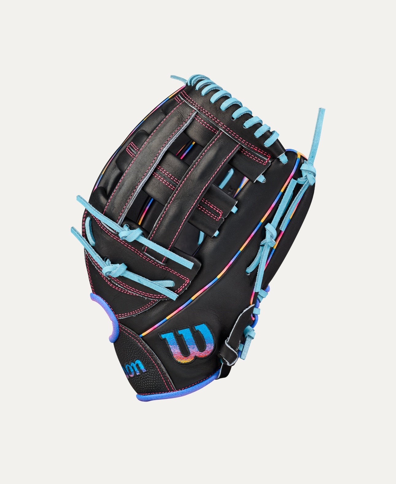WILSON 2026 LOVE THE MOMENT™ 1750 12.5” OUTFIELD BASEBALL GLOVE