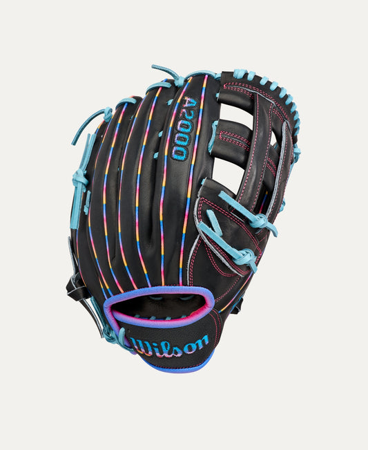 WILSON 2026 LOVE THE MOMENT™ 1750 12.5” OUTFIELD BASEBALL GLOVE
