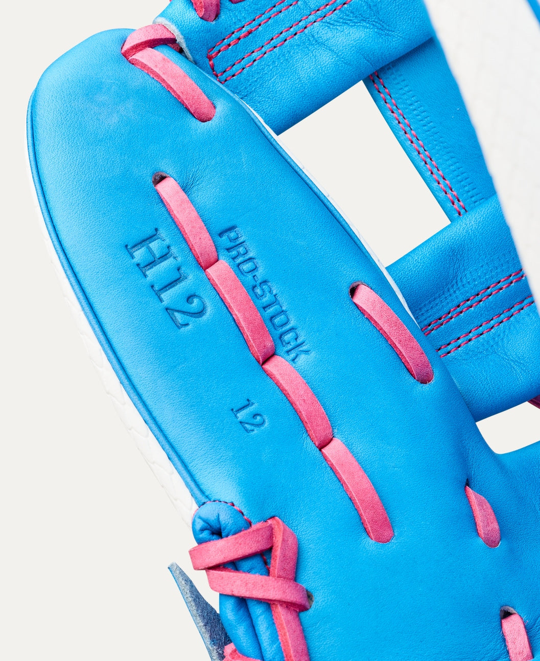 WILSON 2026 LOVE THE MOMENT™ A2000® H12 12” INFIELD FASTPITCH GLOVE