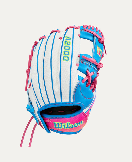 WILSON 2026 LOVE THE MOMENT™ A2000® H12 12” INFIELD FASTPITCH GLOVE